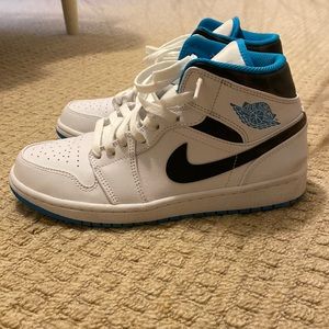 unc mid air jordan 1